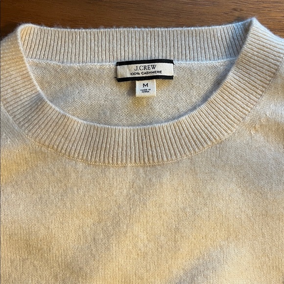 J.Crew | Cashmere crew neck sweater | Ivory | Size M - Picture 6 of 8